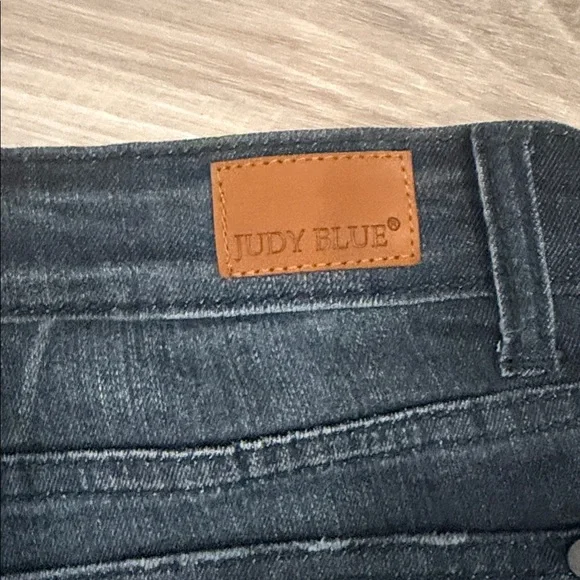 Judy Blue Women's Denim Jeans - Picture 7 of 7